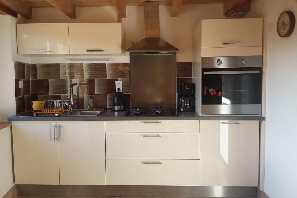 Loft La Rose Desiree Gite 3 Etoiles Chalencon Exterior foto